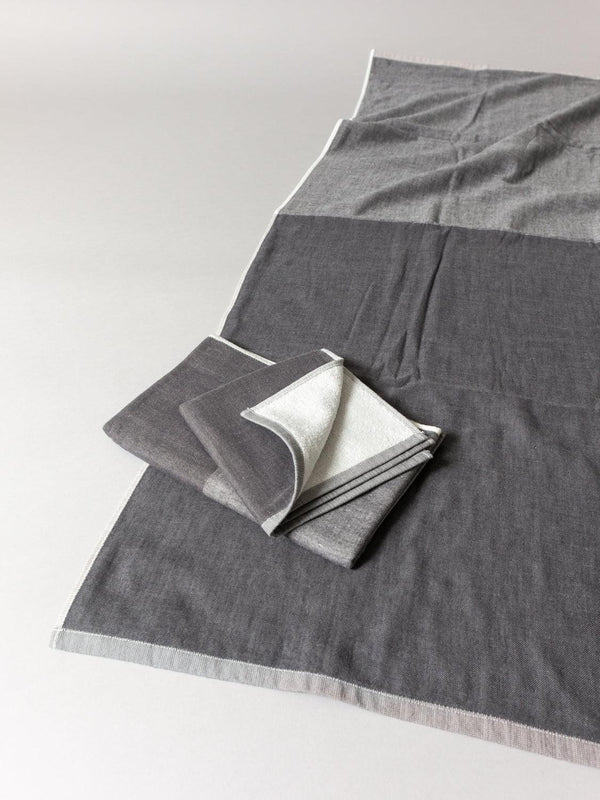 Two-Tone Chambray Towel, Black 2