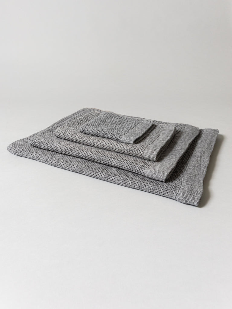 Vintage Waffle Towel, Ice Grey