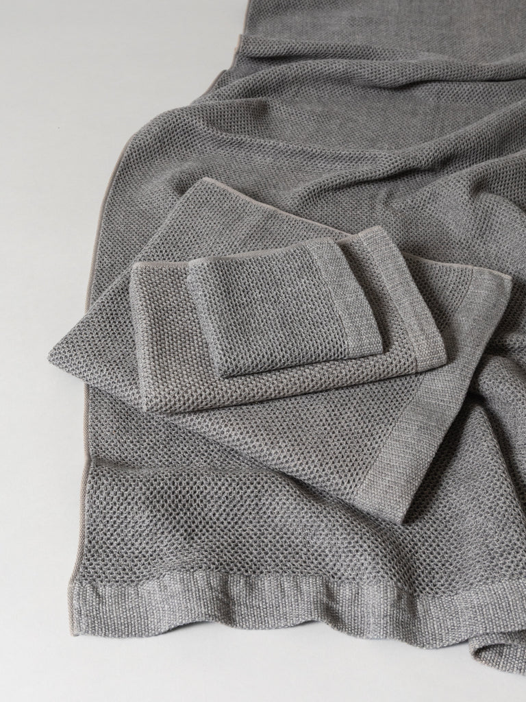 Vintage Waffle Towel, Ice Grey