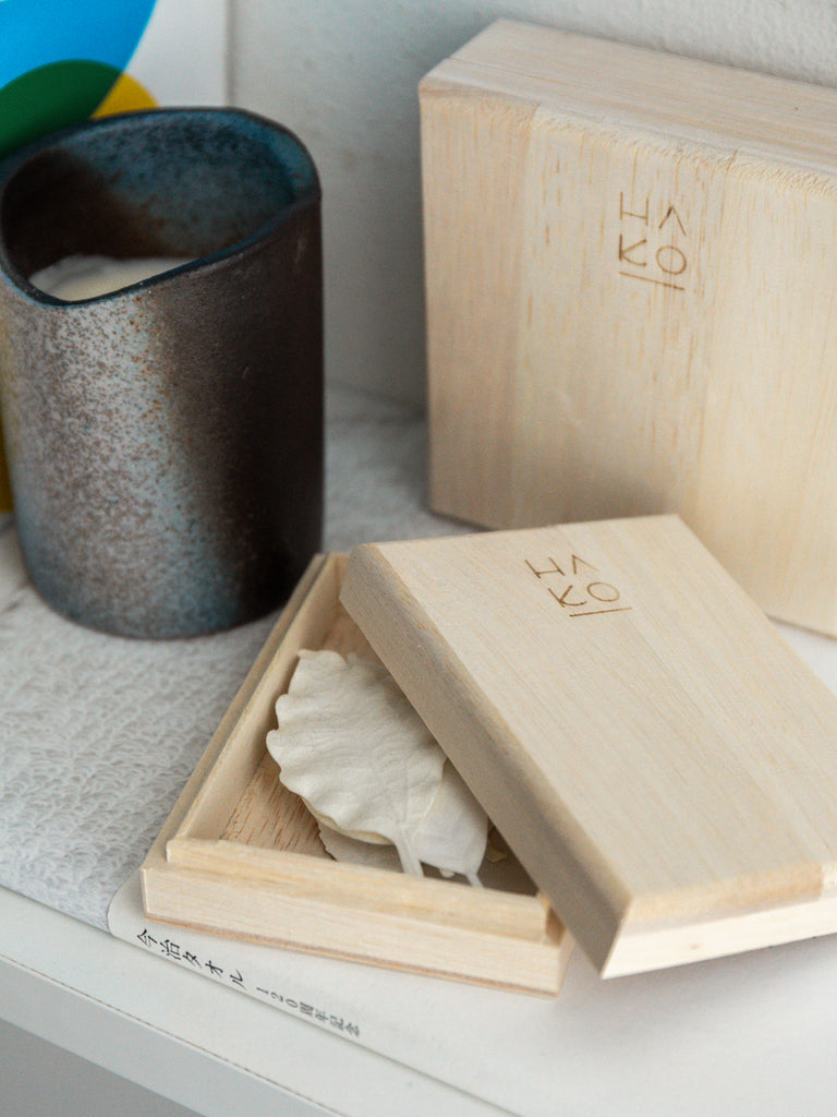 HA KO Paper Incense - Wooden Box Set of 5 With Incense Mat