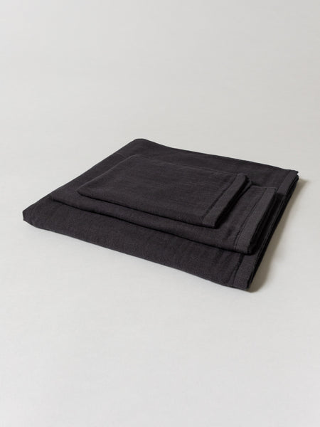 Aqua Timez　20th　フェイスタオル　黒 Gauze Towel, Black | MORIHATA