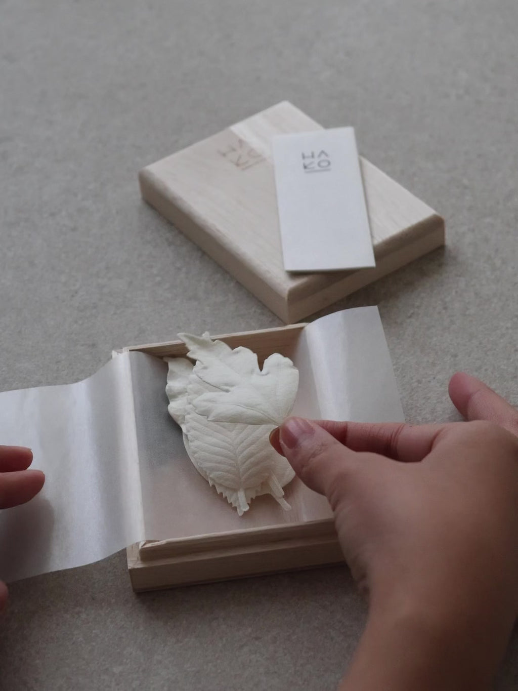 HA KO Paper Incense - Wooden Box Set of 5 With Incense Mat